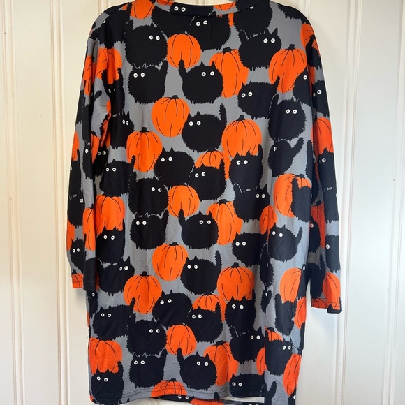 Women's Black and Orange Cat Print Tunic Size XL - Picture 2 of 3